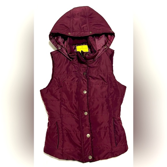 Prince & Fox Burgundy Red Maroon Quilted Puffer Vest Women’s Size Medium - Picture 1 of 15